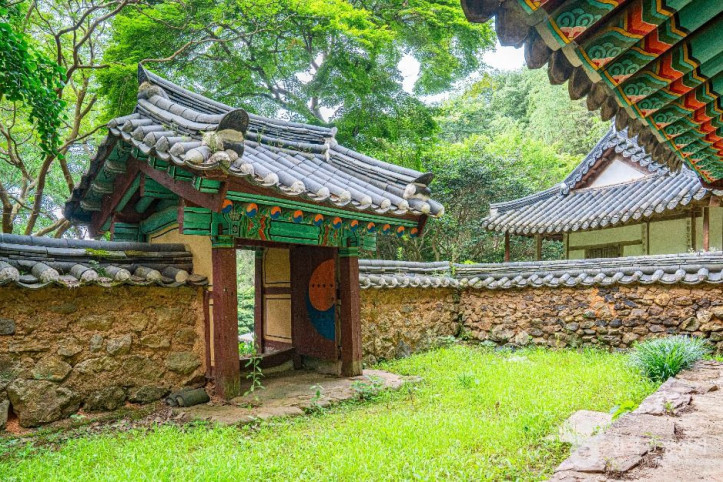 용진정사 여행 추천 - 메고지고