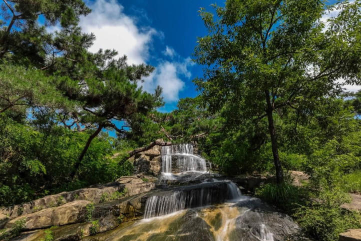 아차산 여행 추천 - 메고지고
