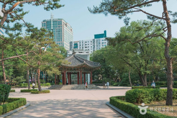 탑골공원 팔각정 여행 추천 - 메고지고