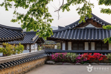 경주향교 여행 추천 - 메고지고