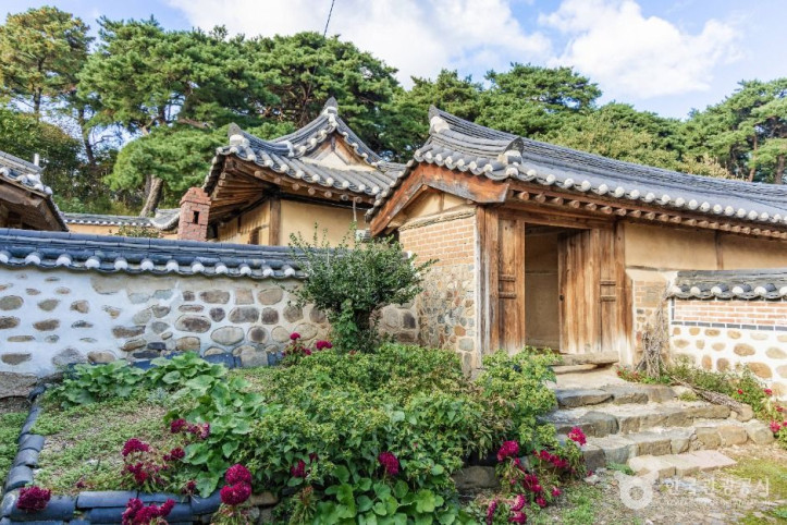 괴산 김항묵 고택 여행 추천 - 메고지고