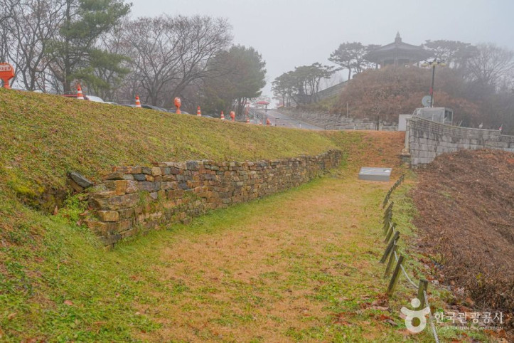 파주 오두산성 여행 추천 - 메고지고
