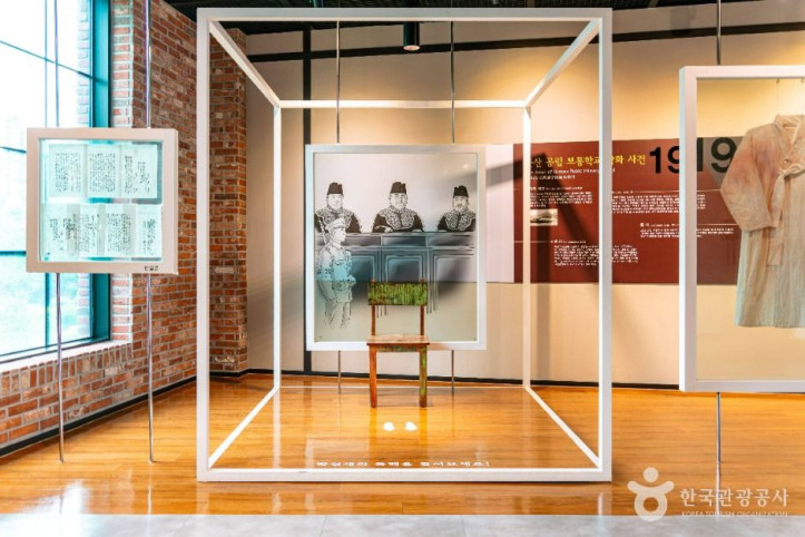 군산 3·1운동 100주년 기념관 여행 추천 - 메고지고