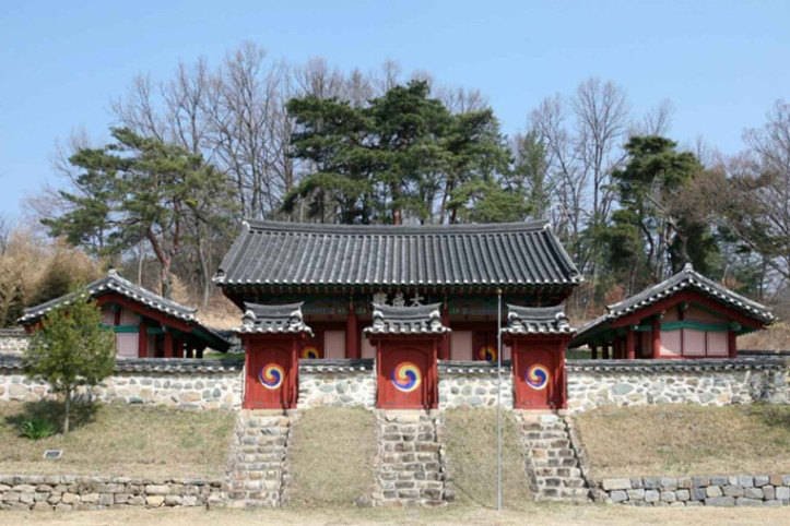 옥천향교 여행 추천 - 메고지고
