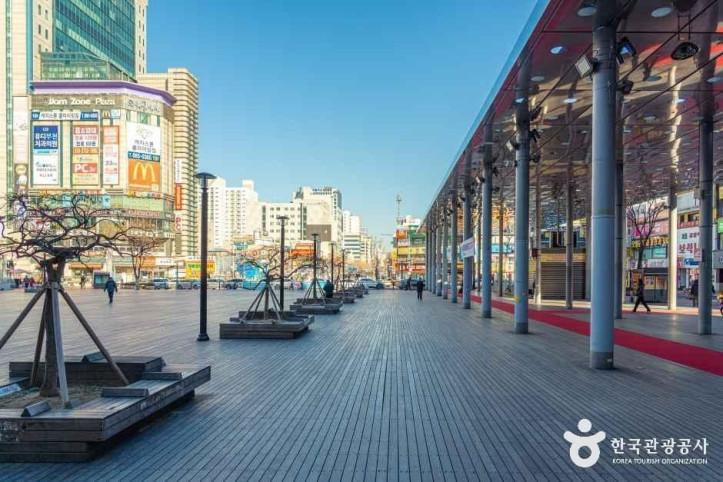 부천역 마루광장 여행 추천 - 메고지고