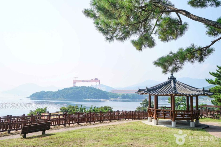 해맞이공원 여행 추천 - 메고지고