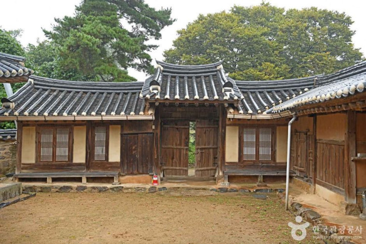 화성 정시영 고택 여행 추천 - 메고지고