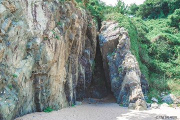 관성솔밭해변 여행 추천 - 메고지고
