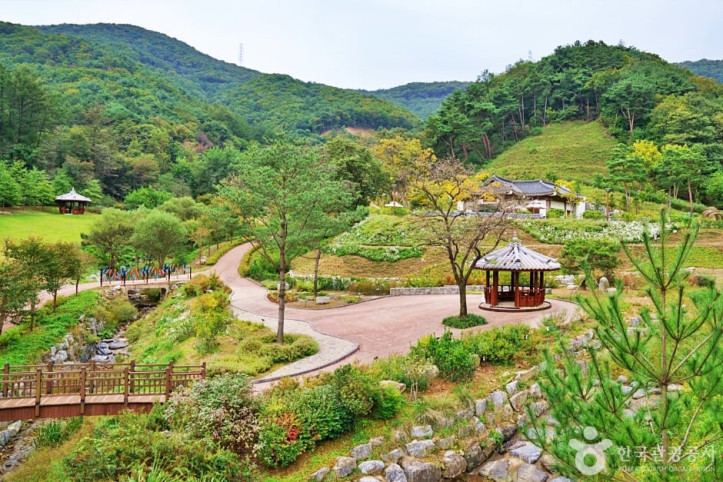 생거진천치유의숲 여행 추천 - 메고지고