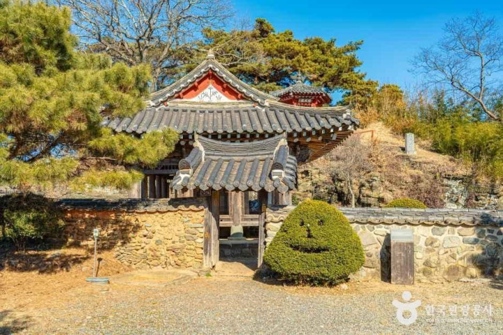 함안 채미정 여행 추천 - 메고지고