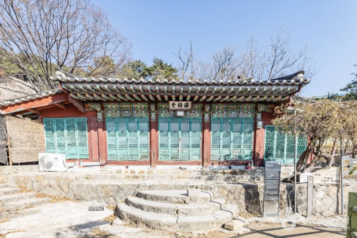 인왕산 국사당 여행 추천 - 메고지고