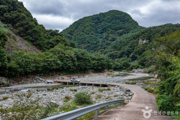 청송 얼음골 (청송 국가지질공원) 여행 추천 - 메고지고