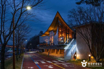 총림선원(진주) 여행 추천 - 메고지고