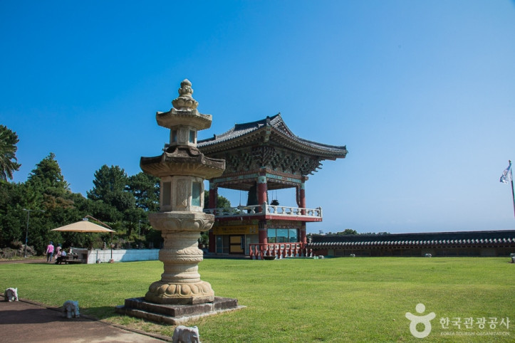 약천사(제주) 여행 추천 - 메고지고
