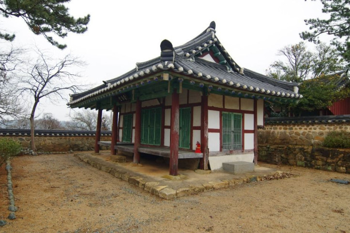 덕양서원(고흥) 여행 추천 - 메고지고