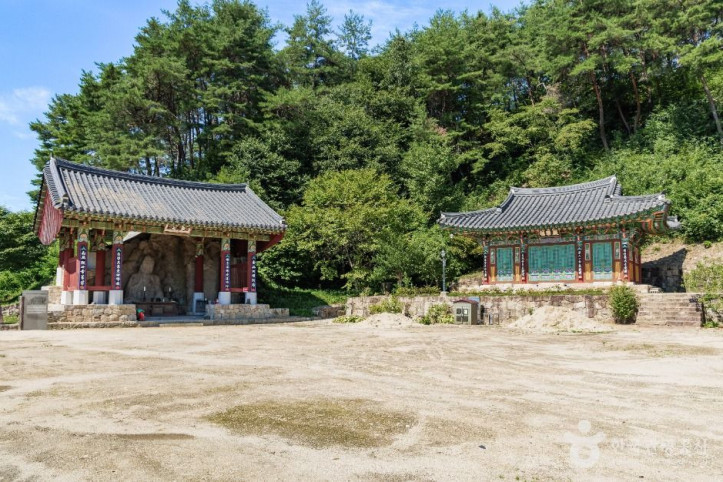 봉화 북지리 마애여래좌상 여행 추천 - 메고지고