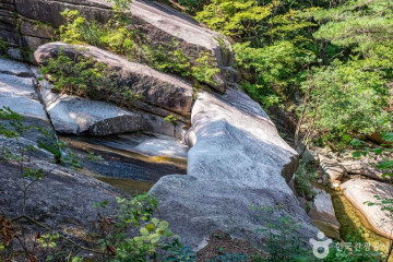 석천암(괴산) 여행 추천 - 메고지고