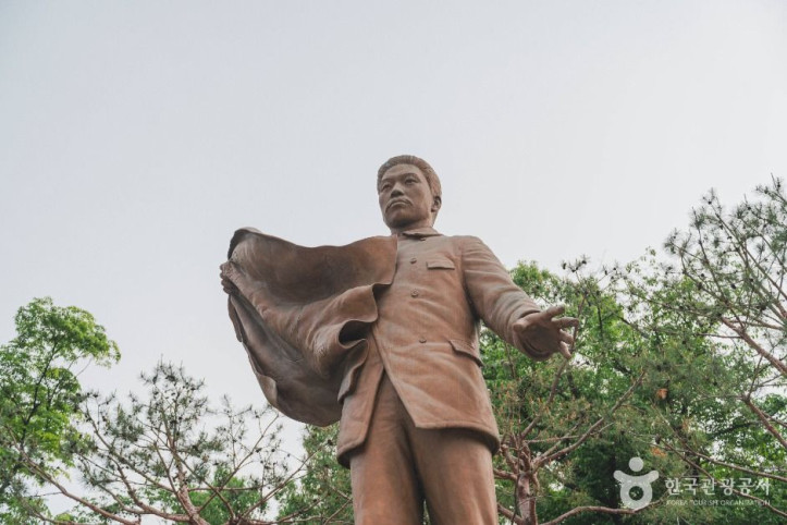 안중근의사 동상 여행 추천 - 메고지고