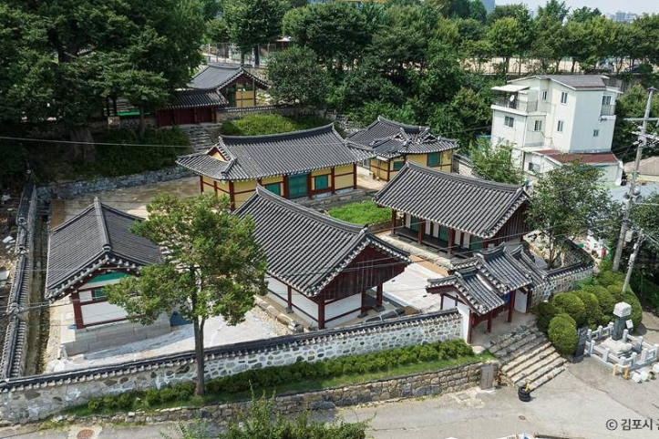 김포향교 여행 추천 - 메고지고