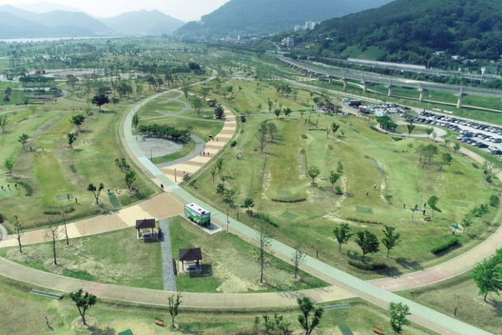 황산문화체육공원 여행 추천 - 메고지고