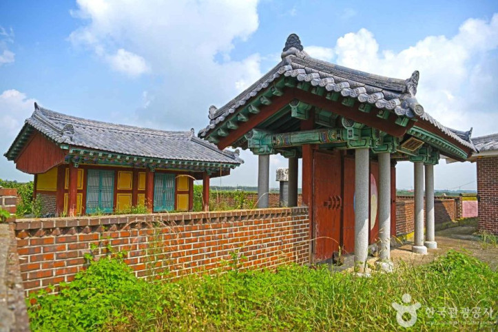 율산서원(김제) 여행 추천 - 메고지고