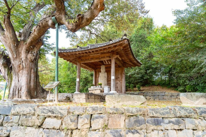 증평 미암리 석조관음보살입상 여행 추천 - 메고지고