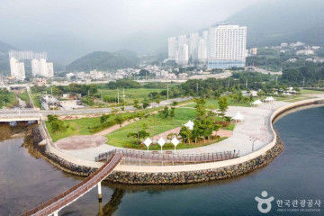 지세포성 꽃동산 여행 추천 - 메고지고