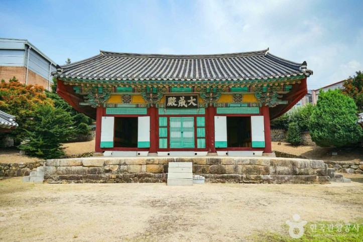 김해향교 여행 추천 - 메고지고