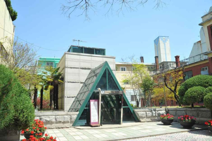 백산기념관 여행 추천 - 메고지고