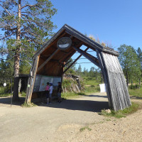 Nemo bis · Wikimedia Commons · CC BY-SA 4.0 / https://commons.wikimedia.org/wiki/File:Lapland_-_Urho_Kekkonen_National_Park_-_20180728151830.jpg / Rights: https://commons.wikimedia.org/wiki/File:Lapland_-_Urho_Kekkonen_National_Park_-_20180728151830.jpg / Usage: CC BY-SA: 상업적 재사용 가능. 저작자·출처·라이선스 링크·수정 여부 필수 표시; 변형 시 동일조건변경허락 적용. 제3자 권리 별도 확인.