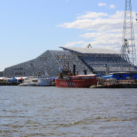 MKFI · Wikimedia Commons · Public Domain / https://commons.wikimedia.org/wiki/File:Merikeskus_Vellamo_koillisesta.JPG / Rights: https://commons.wikimedia.org/wiki/File:Merikeskus_Vellamo_koillisesta.JPG / Usage: 원본 페이지의 공용영역 표기를 개별 확인. 법역·인물·현대미술 등 제3자 권리 별도 확인.