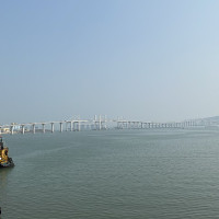 LN9267 / Wikimedia Commons / CC BY-SA 4.0 / https://commons.wikimedia.org/wiki/File:Ponte_de_Amizade_01-03-2023.jpg / Usage: Commons 개별 파일 페이지에서 저작자와 라이선스 확인. 출처·저작자·라이선스 링크 표시; 편집·변형한 CC BY-SA 이미지는 동일조건변경허락 준수. 원본 이미지 서버 다운로드, 콘텐츠 시각 대조 및 관리자 등록 성공은 별도 검사 필요.