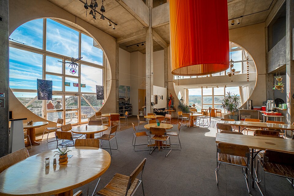 아르코산티 (Arcosanti) 여행 추천 - 로드트립