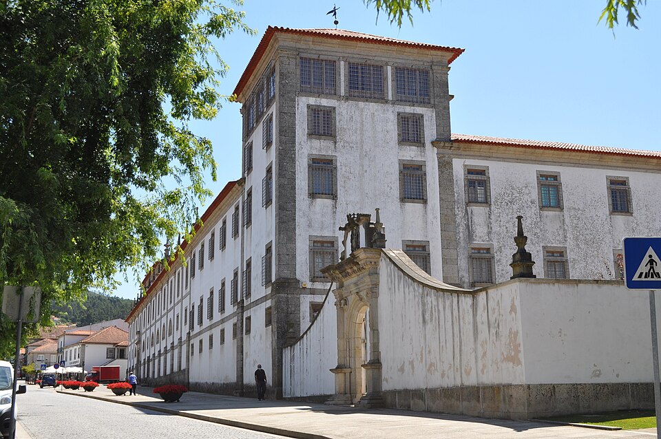 아로카 산타마리아 수도원·성미술관 (Mosteiro de Santa Maria de Arouca / Museu de Arte Sacra) 여행 추천 - 로드트립
